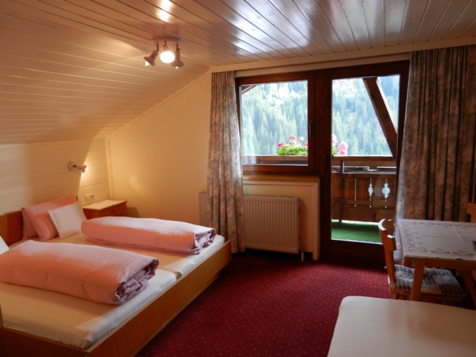 Zimmer 1